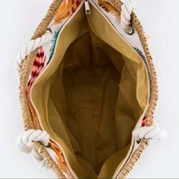 ☆Just In☆ Feather Tote🌞 - Picture 3 of 5